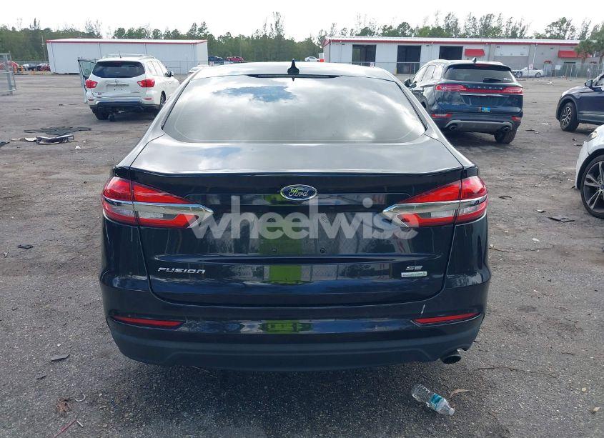 Photo 16 of 2020 Ford Fusion SE (VIN 3FA6P0HDXLR170082)