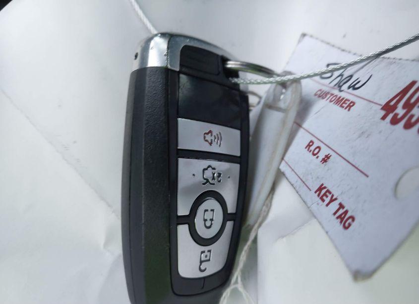 Photo 11 of 2020 Ford Fusion SE (VIN 3FA6P0HDXLR183303)