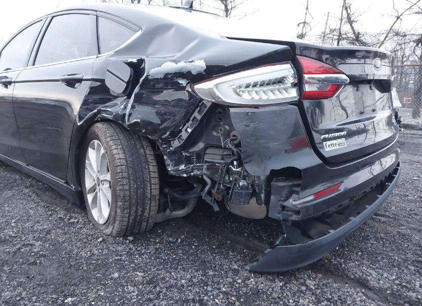 Photo 6 of 2020 Ford Fusion SE (VIN 3FA6P0HDXLR183303)