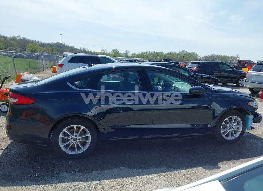 Photo 14 of 2020 Ford Fusion SE (VIN 3FA6P0HDXLR231155)