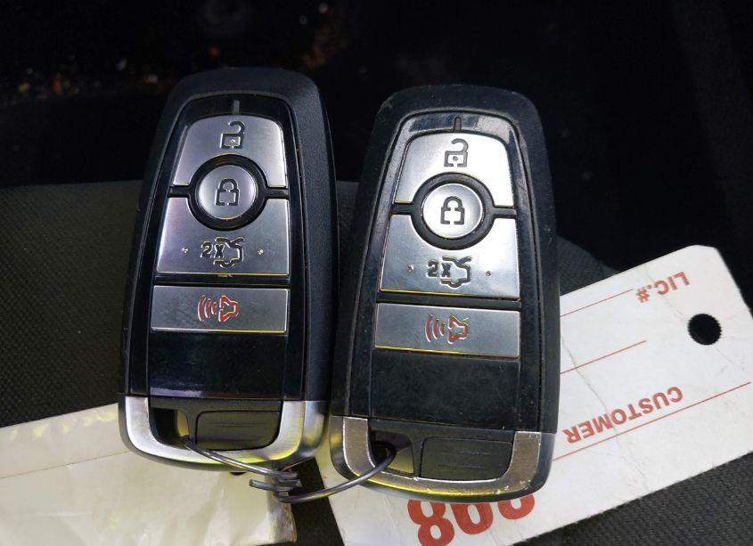 Photo 11 of 2020 Ford Fusion SE (VIN 3FA6P0HDXLR235139)