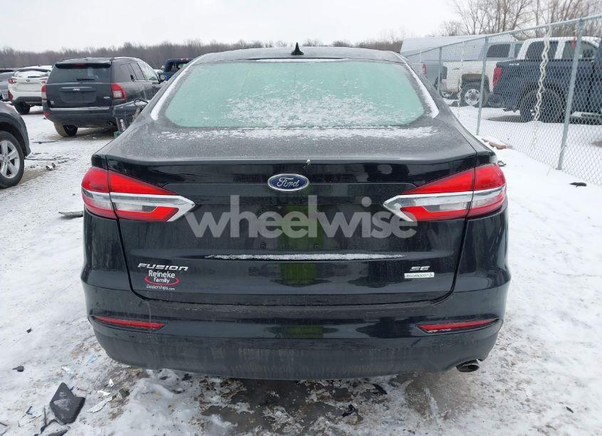 Photo 15 of 2020 Ford Fusion SE (VIN 3FA6P0HDXLR251650)