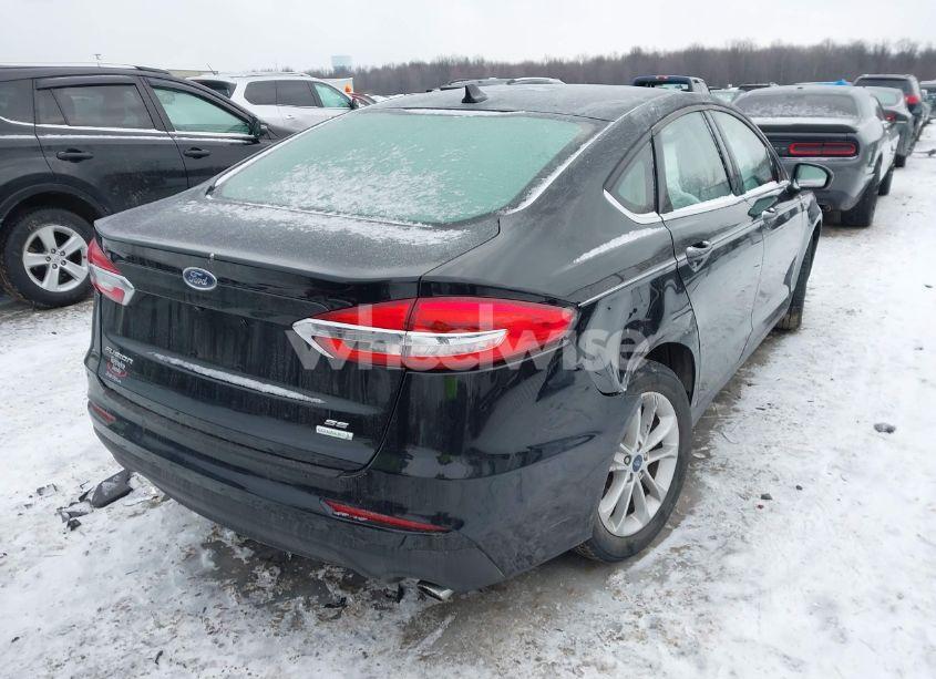 Photo 4 of 2020 Ford Fusion SE (VIN 3FA6P0HDXLR251650)