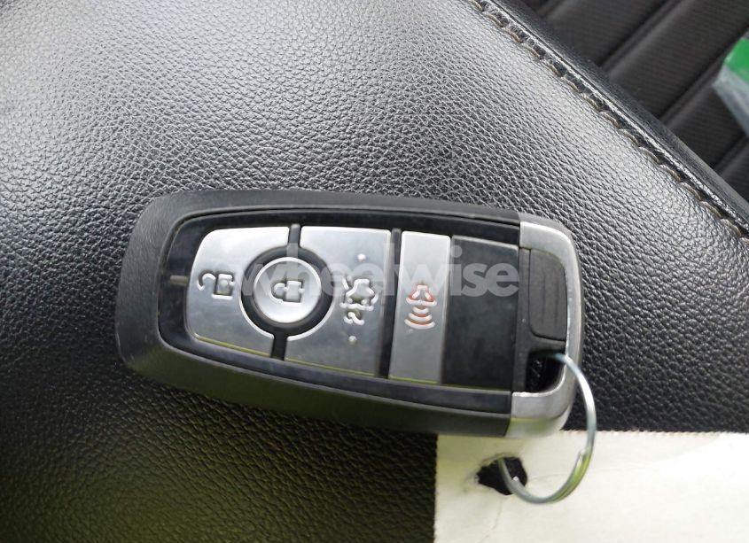 Photo 11 of 2020 Ford Fusion SE (VIN 3FA6P0HDXLR261188)