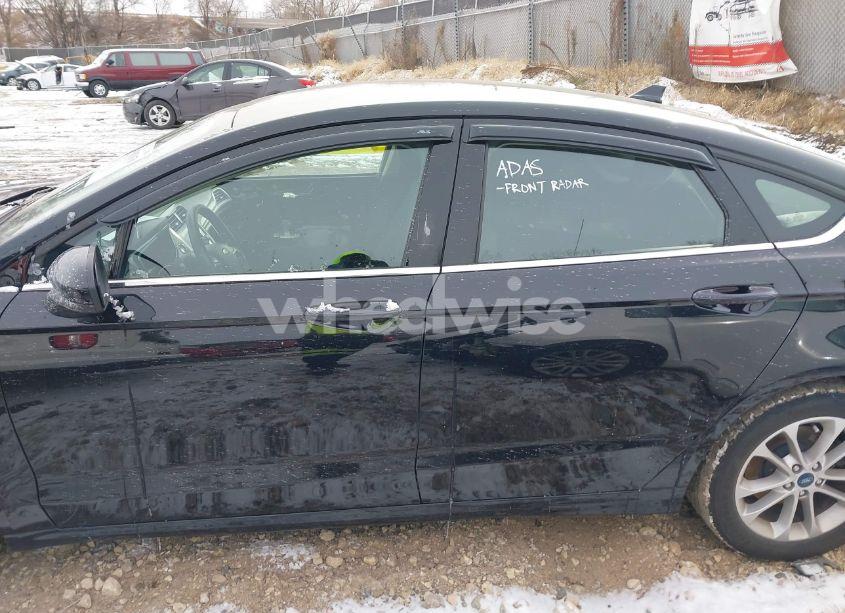 Photo 14 of 2020 Ford Fusion SE (VIN 3FA6P0HDXLR261188)