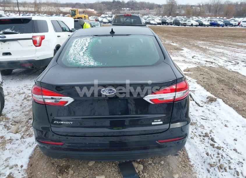 Photo 16 of 2020 Ford Fusion SE (VIN 3FA6P0HDXLR261188)