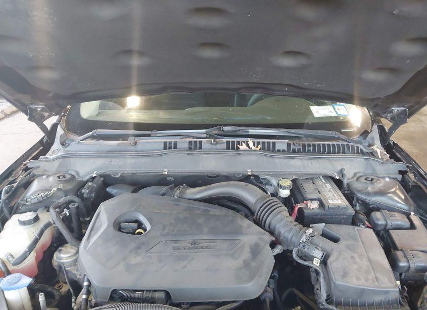 Photo 10 of 2013 Ford Fusion SE (VIN 3FA6P0HR0DR109806)