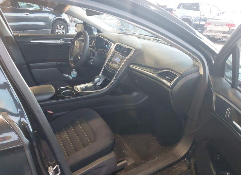 Photo 5 of 2013 Ford Fusion SE (VIN 3FA6P0HR0DR109806)