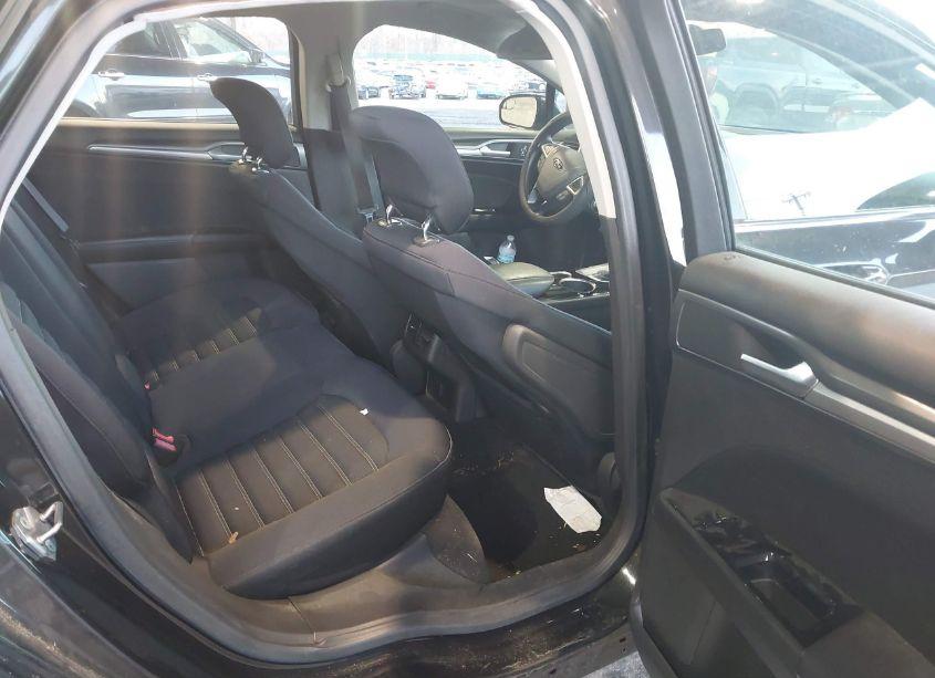 Photo 8 of 2013 Ford Fusion SE (VIN 3FA6P0HR0DR109806)