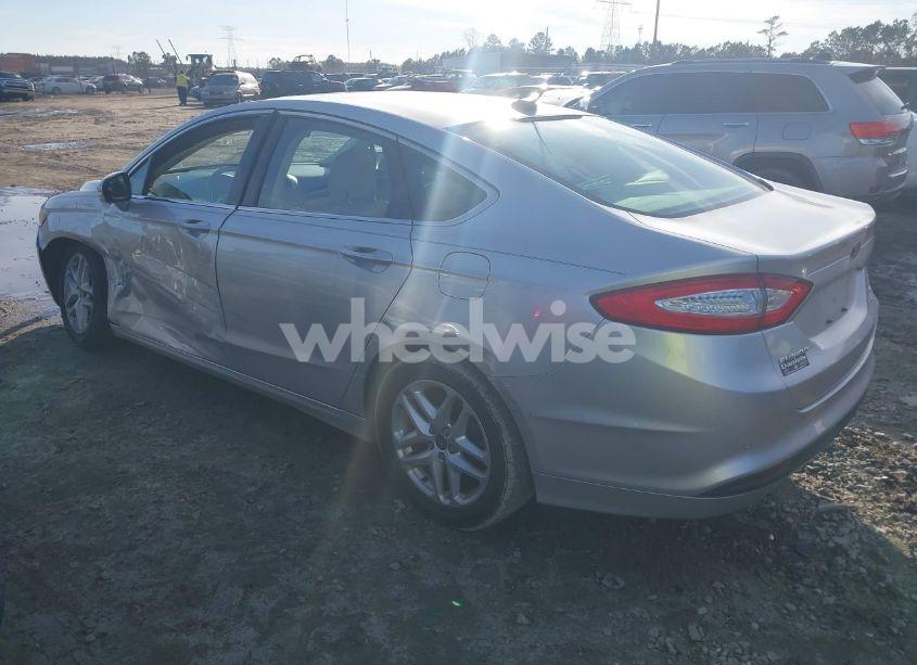 Photo 3 of 2013 Ford Fusion SE (VIN 3FA6P0HR0DR122572)