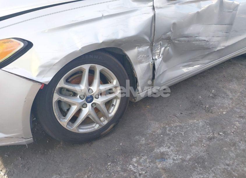 Photo 6 of 2013 Ford Fusion SE (VIN 3FA6P0HR0DR122572)