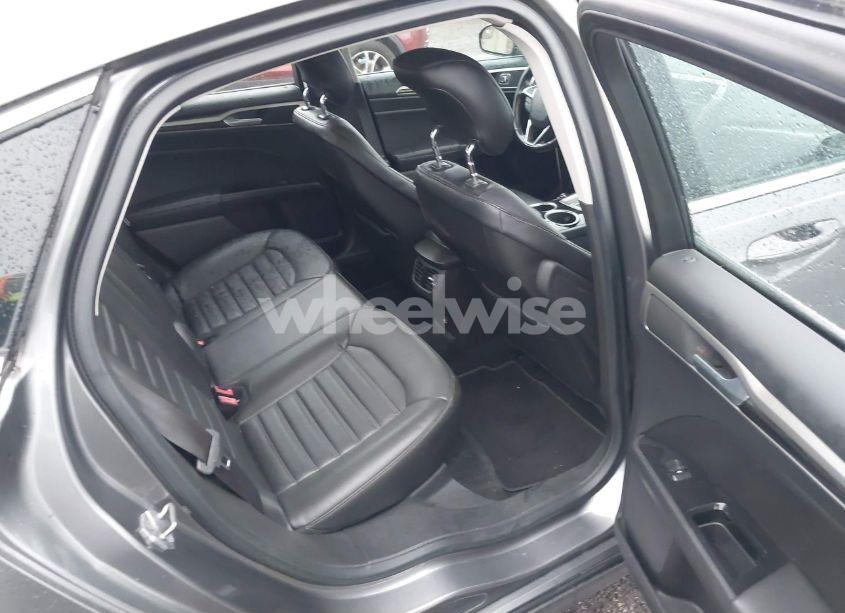 Photo 8 of 2013 Ford Fusion SE (VIN 3FA6P0HR0DR166698)