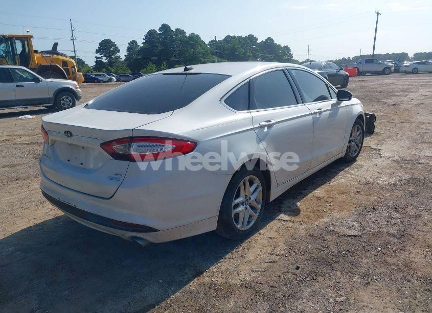 Photo 4 of 2013 Ford Fusion SE (VIN 3FA6P0HR0DR241772)