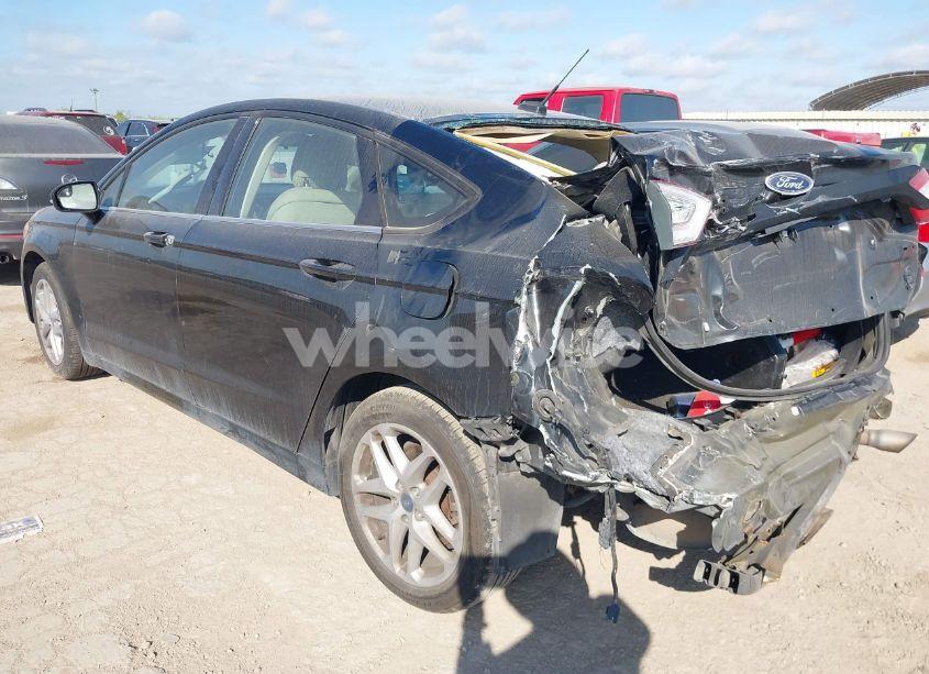 Photo 3 of 2013 Ford Fusion SE (VIN 3FA6P0HR0DR256854)