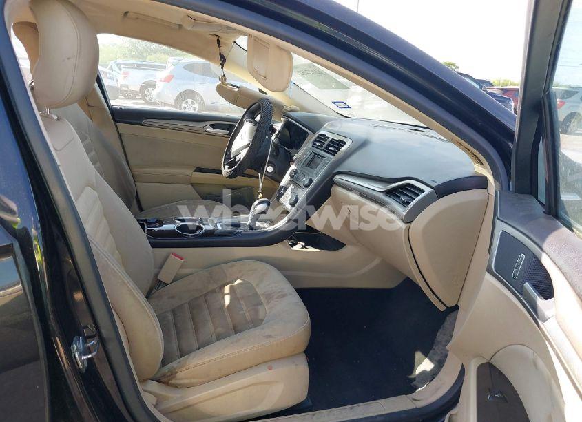 Photo 5 of 2013 Ford Fusion SE (VIN 3FA6P0HR0DR256854)