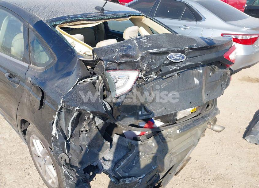 Photo 6 of 2013 Ford Fusion SE (VIN 3FA6P0HR0DR256854)