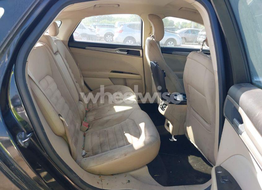 Photo 8 of 2013 Ford Fusion SE (VIN 3FA6P0HR0DR256854)