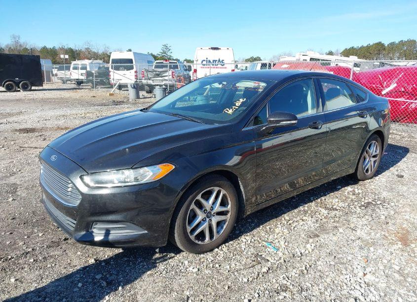 Photo 2 of 2013 Ford Fusion SE (VIN 3FA6P0HR0DR306233)