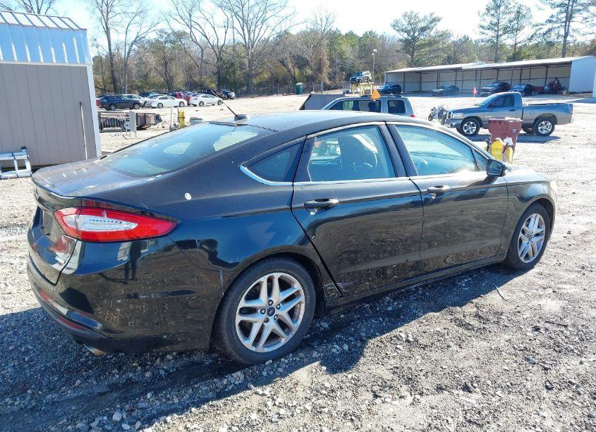 Photo 4 of 2013 Ford Fusion SE (VIN 3FA6P0HR0DR306233)