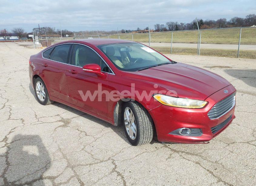 2013 Ford Fusion SE (VIN 3FA6P0HR0DR319130) main photo