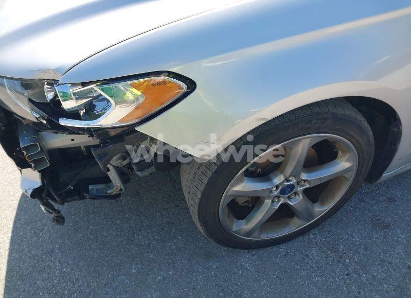 Photo 13 of 2013 Ford Fusion SE (VIN 3FA6P0HR0DR357389)