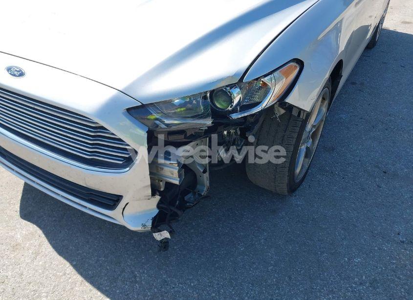 Photo 6 of 2013 Ford Fusion SE (VIN 3FA6P0HR0DR357389)