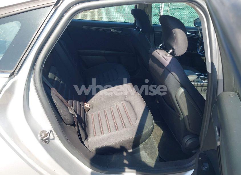 Photo 8 of 2013 Ford Fusion SE (VIN 3FA6P0HR0DR357389)