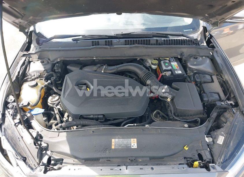 Photo 10 of 2013 Ford Fusion SE (VIN 3FA6P0HR1DR111547)