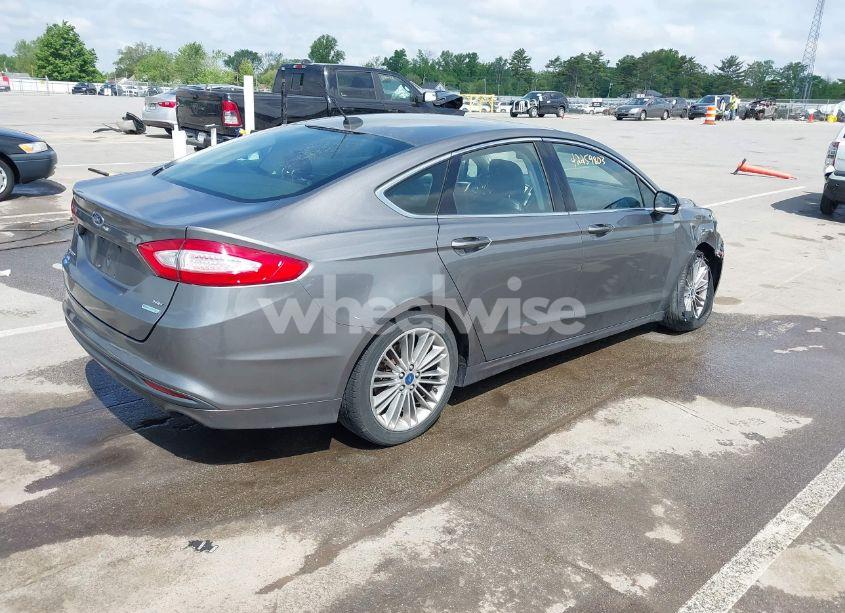 Photo 4 of 2013 Ford Fusion SE (VIN 3FA6P0HR1DR111547)