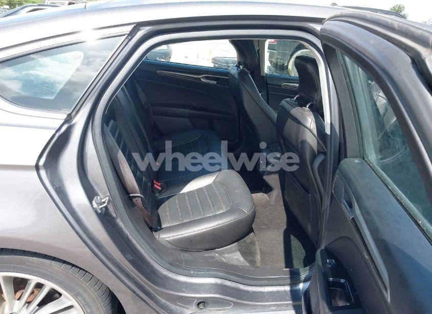 Photo 8 of 2013 Ford Fusion SE (VIN 3FA6P0HR1DR111547)