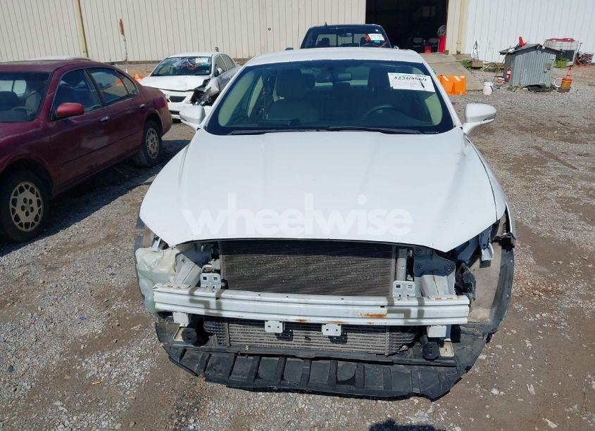 Photo 13 of 2013 Ford Fusion SE (VIN 3FA6P0HR1DR138280)