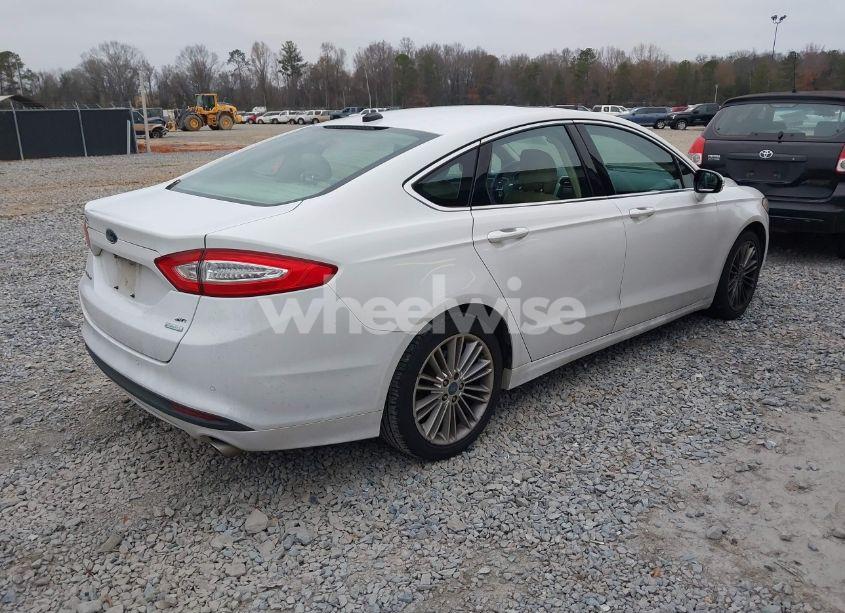 Photo 4 of 2013 Ford Fusion SE (VIN 3FA6P0HR1DR160988)