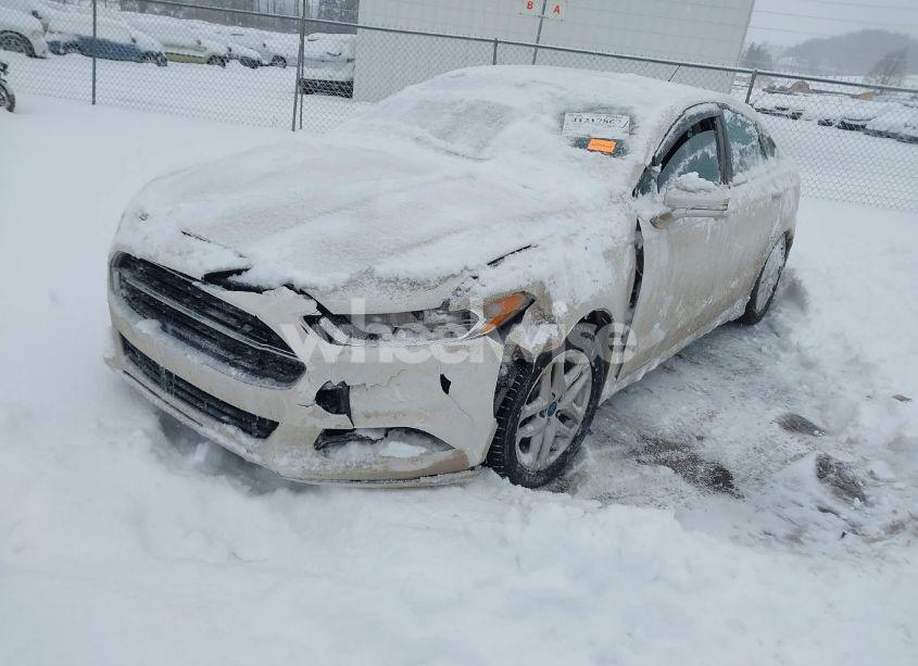 Photo 2 of 2013 Ford Fusion SE (VIN 3FA6P0HR1DR233728)
