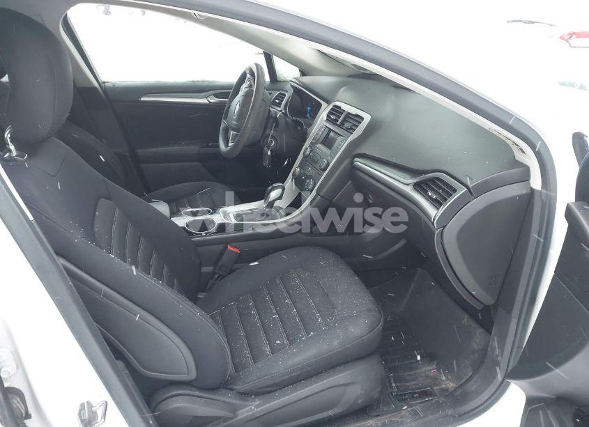 Photo 5 of 2013 Ford Fusion SE (VIN 3FA6P0HR1DR233728)