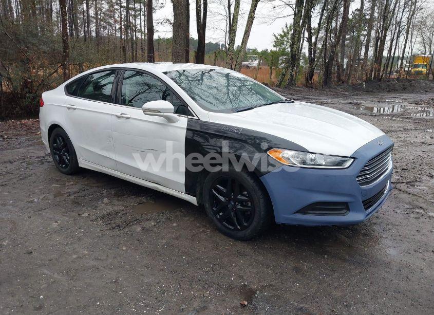 2013 Ford Fusion SE (VIN 3FA6P0HR1DR266194) main photo