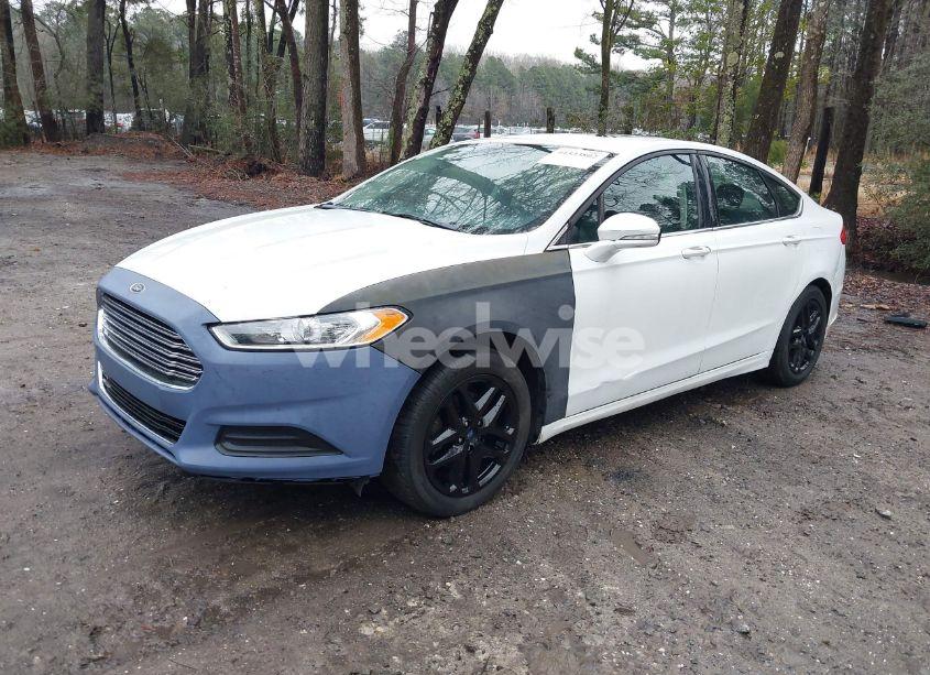Photo 2 of 2013 Ford Fusion SE (VIN 3FA6P0HR1DR266194)
