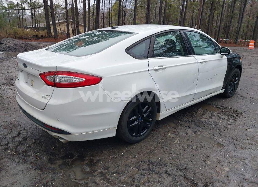 Photo 4 of 2013 Ford Fusion SE (VIN 3FA6P0HR1DR266194)