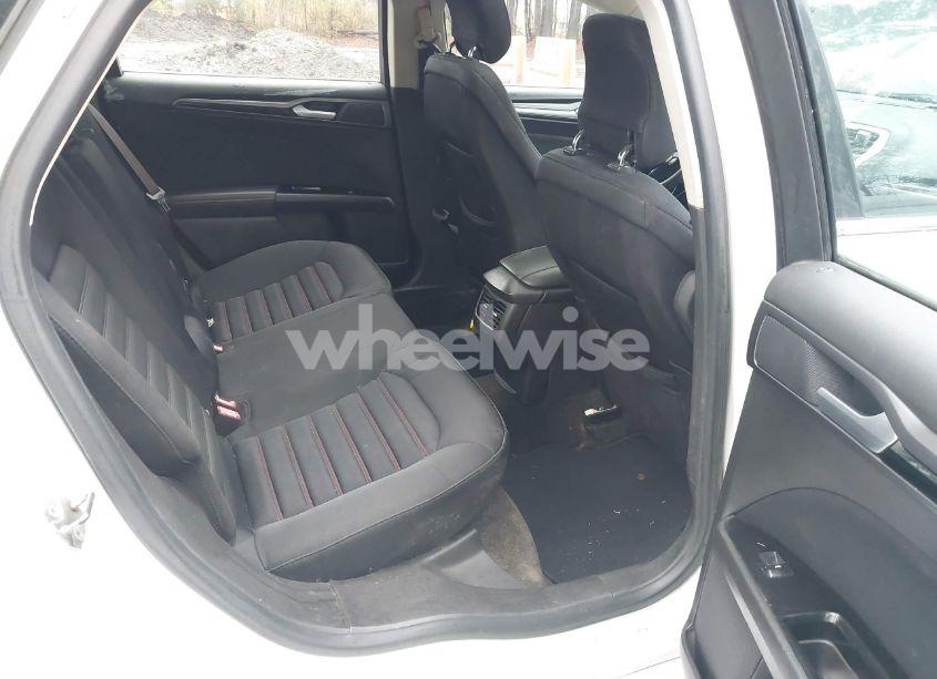 Photo 8 of 2013 Ford Fusion SE (VIN 3FA6P0HR1DR266194)