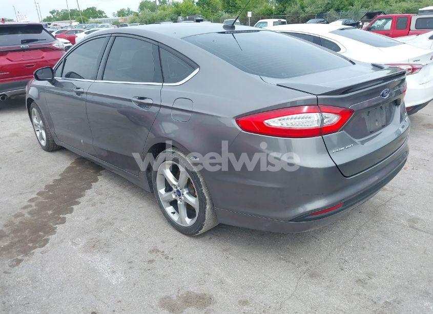 Photo 3 of 2013 Ford Fusion SE (VIN 3FA6P0HR1DR303082)