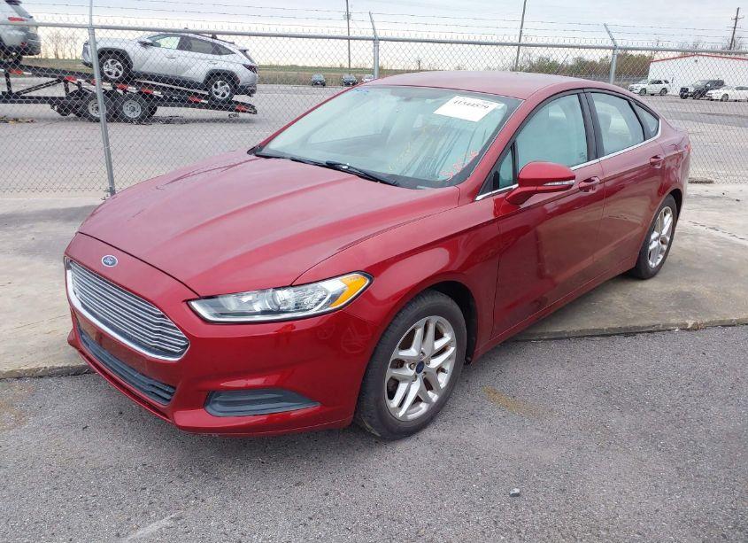 Photo 2 of 2013 Ford Fusion SE (VIN 3FA6P0HR1DR318536)