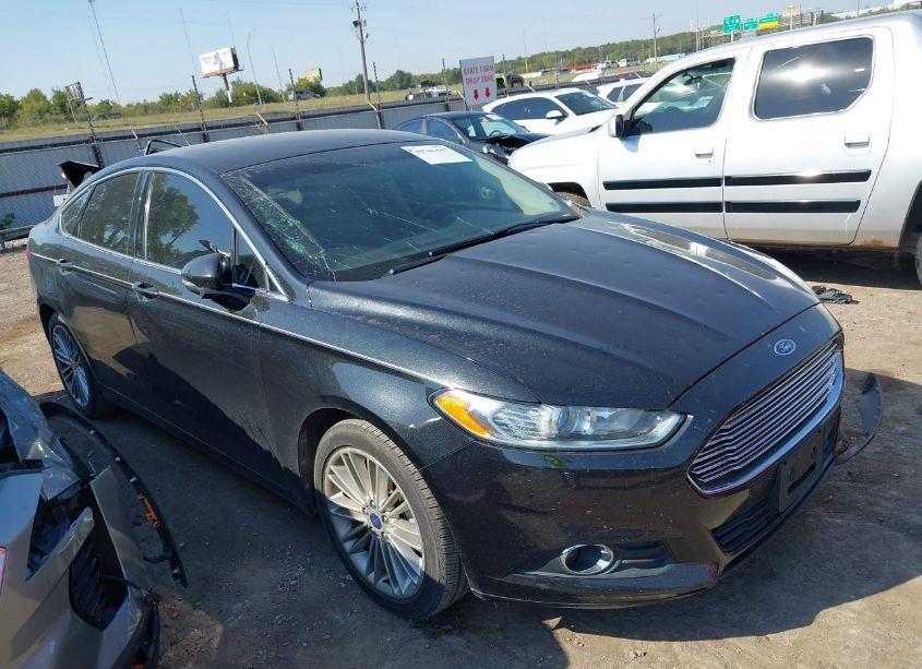 2013 Ford Fusion SE (VIN 3FA6P0HR1DR323607) main photo