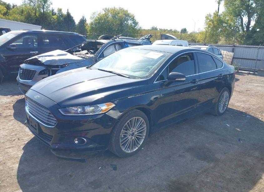Photo 2 of 2013 Ford Fusion SE (VIN 3FA6P0HR1DR323607)