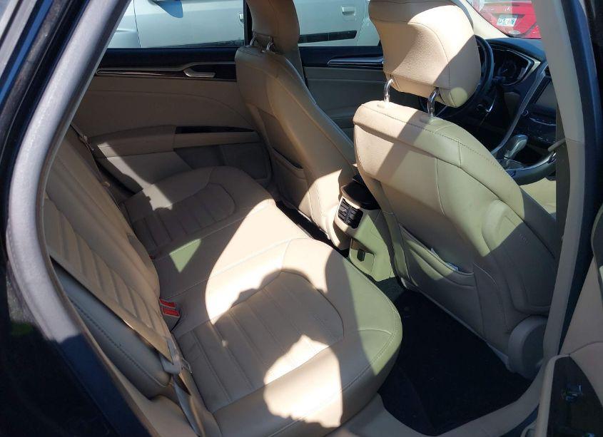 Photo 8 of 2013 Ford Fusion SE (VIN 3FA6P0HR1DR323607)