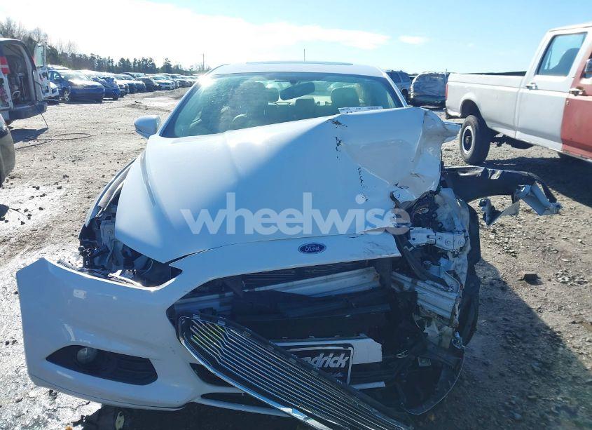 Photo 12 of 2013 Ford Fusion SE (VIN 3FA6P0HR1DR375576)