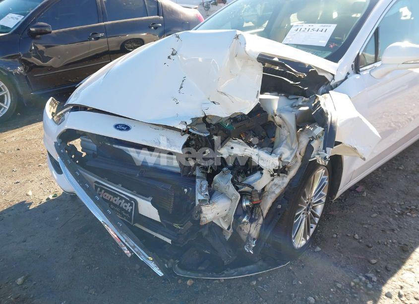 Photo 6 of 2013 Ford Fusion SE (VIN 3FA6P0HR1DR375576)