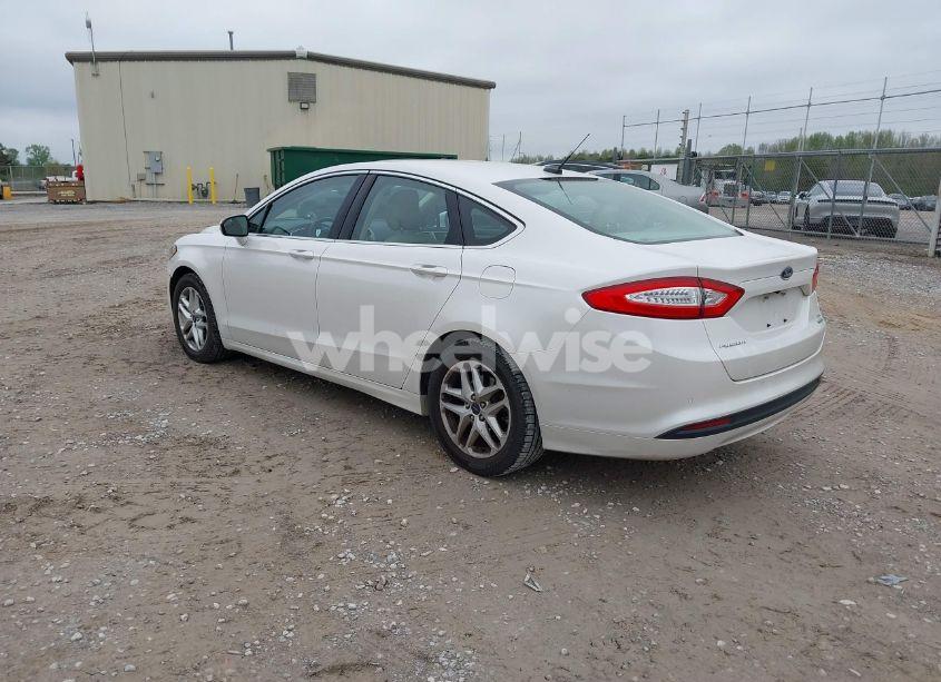 Photo 3 of 2013 Ford Fusion SE (VIN 3FA6P0HR1DR375805)