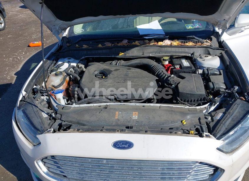 Photo 10 of 2013 Ford Fusion SE (VIN 3FA6P0HR1DR389395)
