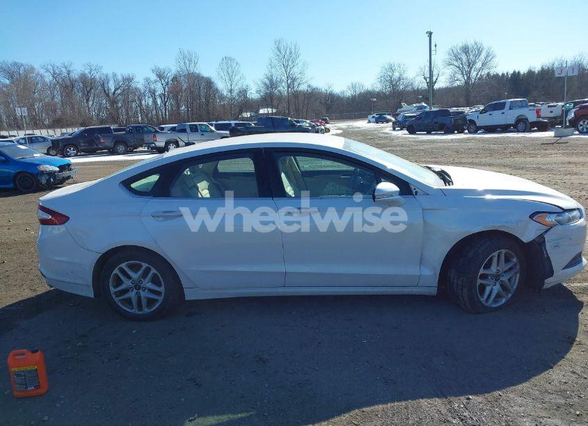 Photo 12 of 2013 Ford Fusion SE (VIN 3FA6P0HR1DR389395)
