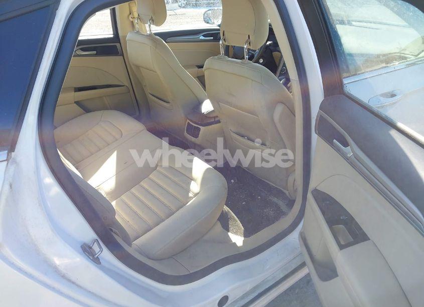 Photo 8 of 2013 Ford Fusion SE (VIN 3FA6P0HR1DR389395)