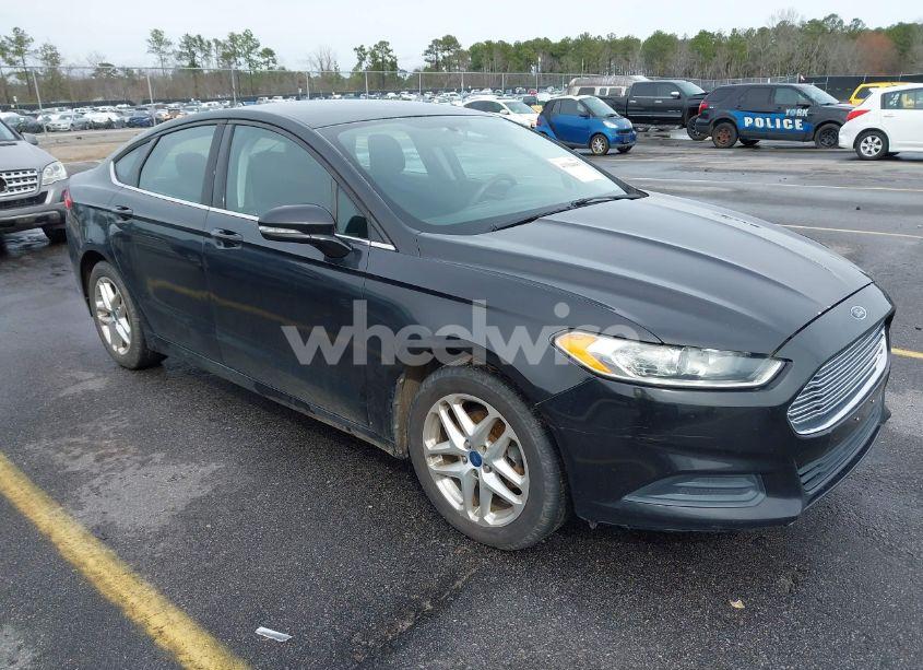 2013 Ford Fusion SE (VIN 3FA6P0HR2DR150096) main photo